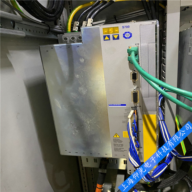 �Ϻ����޿Ơ�Ħ���ŷ����S��S700ϵ��S70602-NANANA�����F30 F31 F32���a����