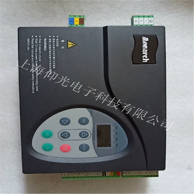 Ĭ�{��һ�w�C׃�l���S��