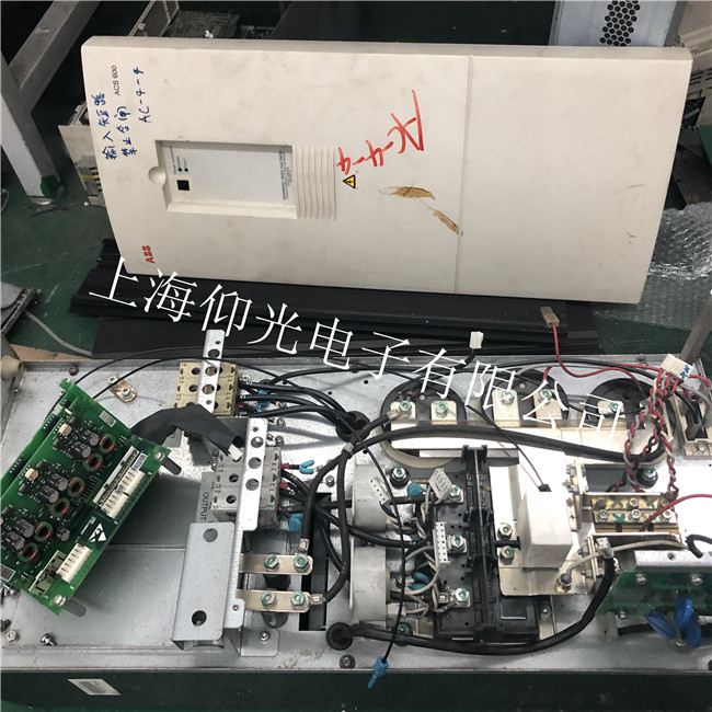  ABB׃�l��ACS800��(b��o)����SHORT CIRCUIT ��EMP�S�޷���